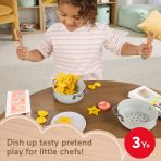 Fisher-Price Pots & Pasta Chef Set, Cooking Toy With Wooden Food For Pretend Play, 31 Pieces - Image 2