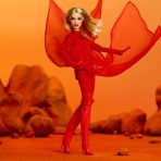 Barbie Signature Kylie Minogue Barbie Doll - Image 10