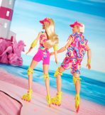 Barbie Movie Doll, Margot Robbie as Barbie in Inline Skating Outfit - Image 9