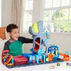 Bundle: Hot Wheels Ultra Shark Car Wash Playset & 10 Basic Assorted Cars - Image 2