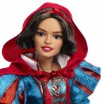 Disney Collector Snow White Collectible Fashion Doll - Image 5