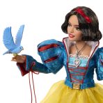 Disney Collector Snow White Collectible Fashion Doll - Image 6