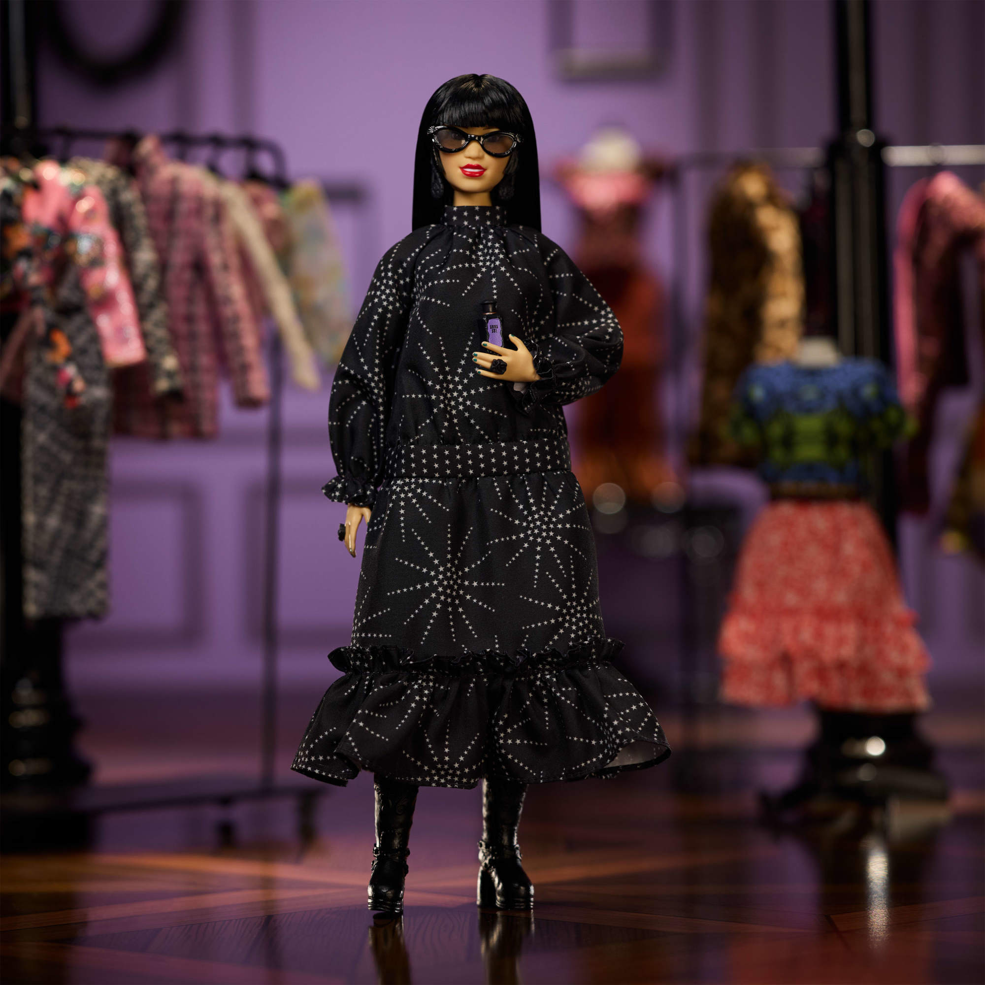 Barbie Inspiring Women Anna Sui Collectible Doll - Image 11