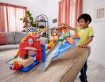 Bundle: Disney Pixar Cars Race & Rescue Playset with 2 Diecast Vehicles - Image 10