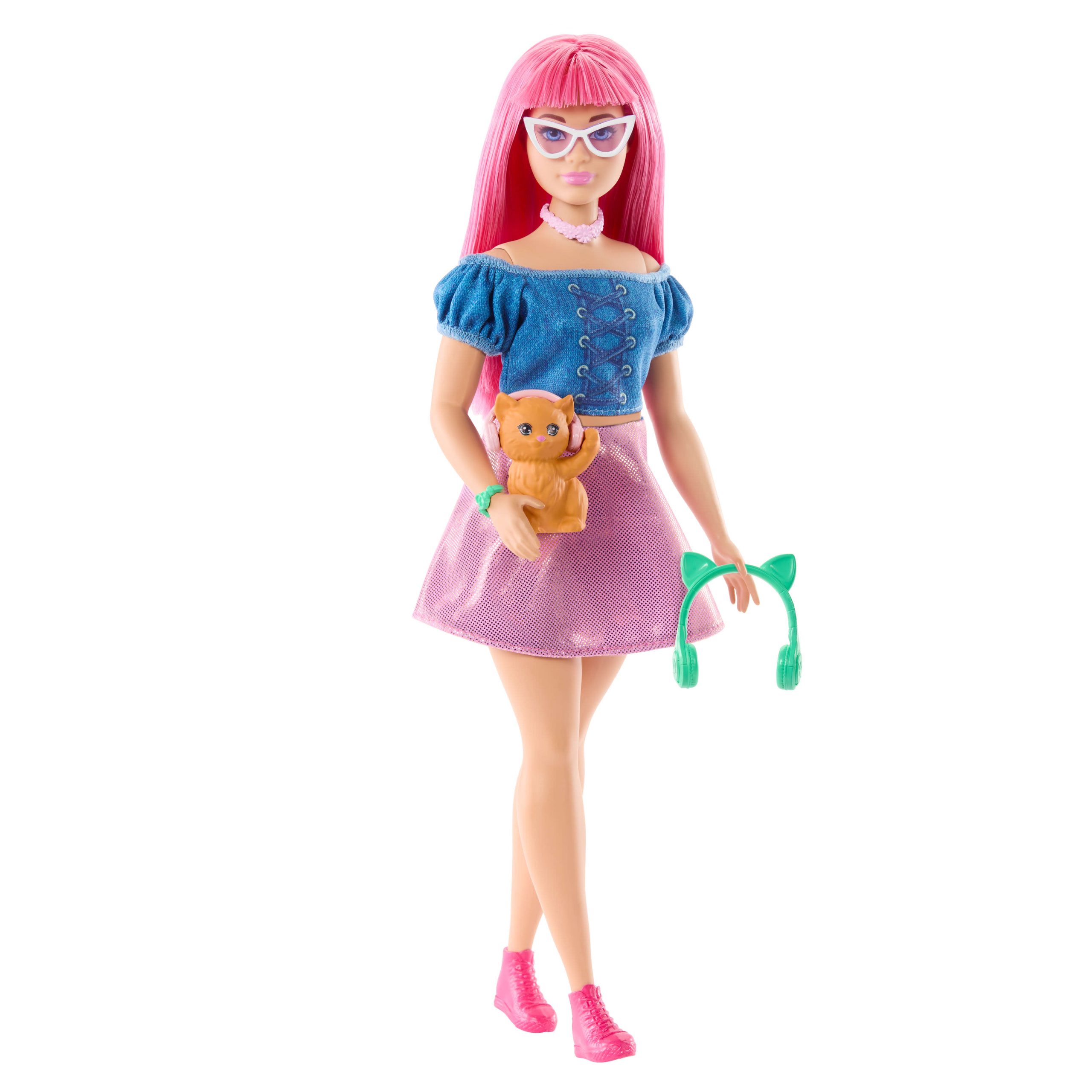 JFV66_eRetail_Assets__without_Feature_Callouts__1.jpg Barbie Mysteries Beach Detectives Doll and Accessories - Image 1
