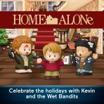 Little People Collector Home Alone Special Edition Set For Movie Fans, 3 Figures - Image 2